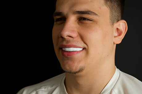 Капа для хоккея, регби белая